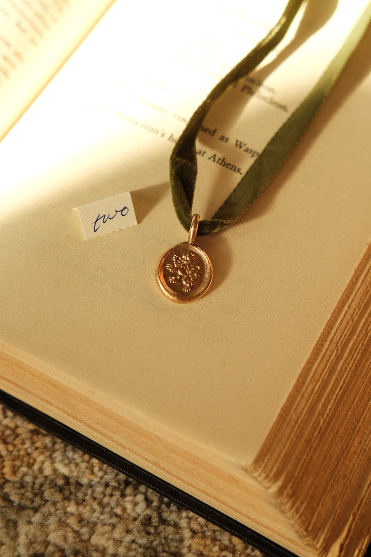 Jane Seymour Lion Pendant