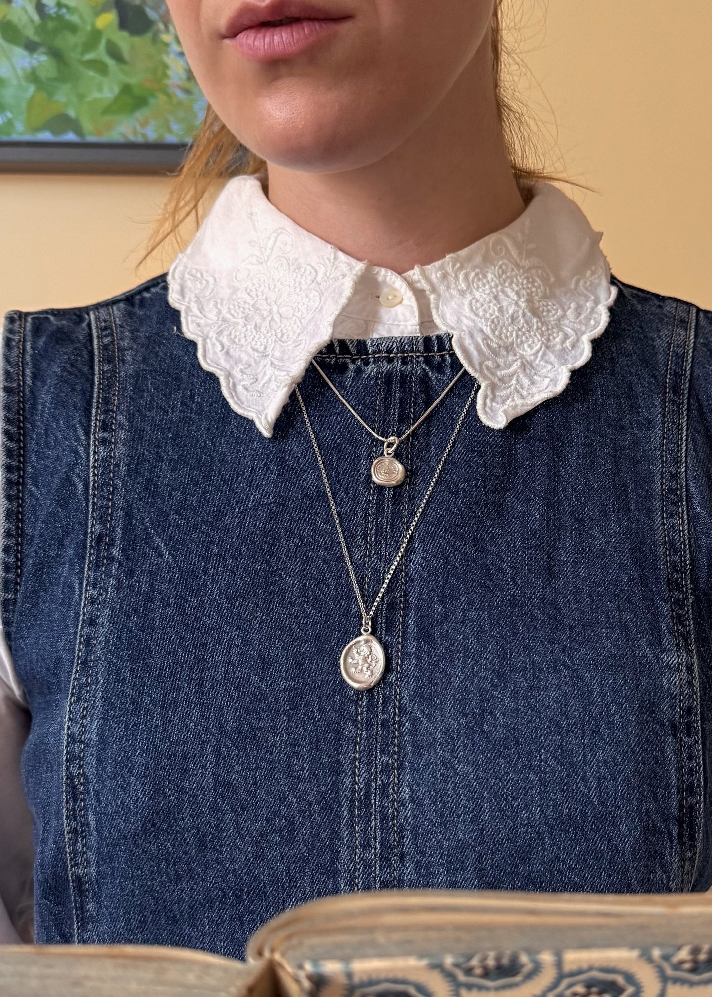 Jane Seymour Lion Pendant
