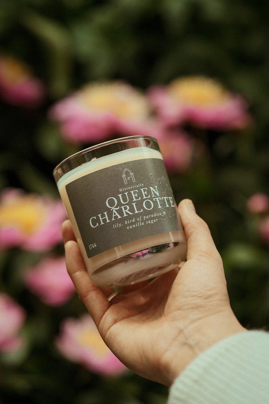 History candle inspired by Bridgerton's Queen Charlotte