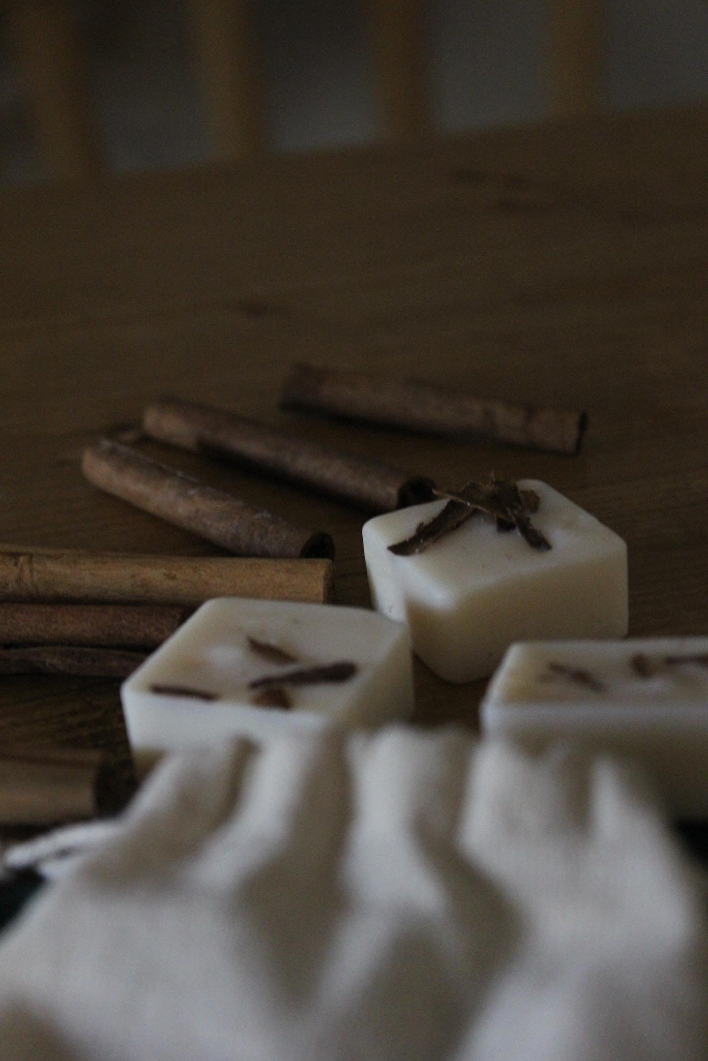 Victorian Yuletide Wax Melts