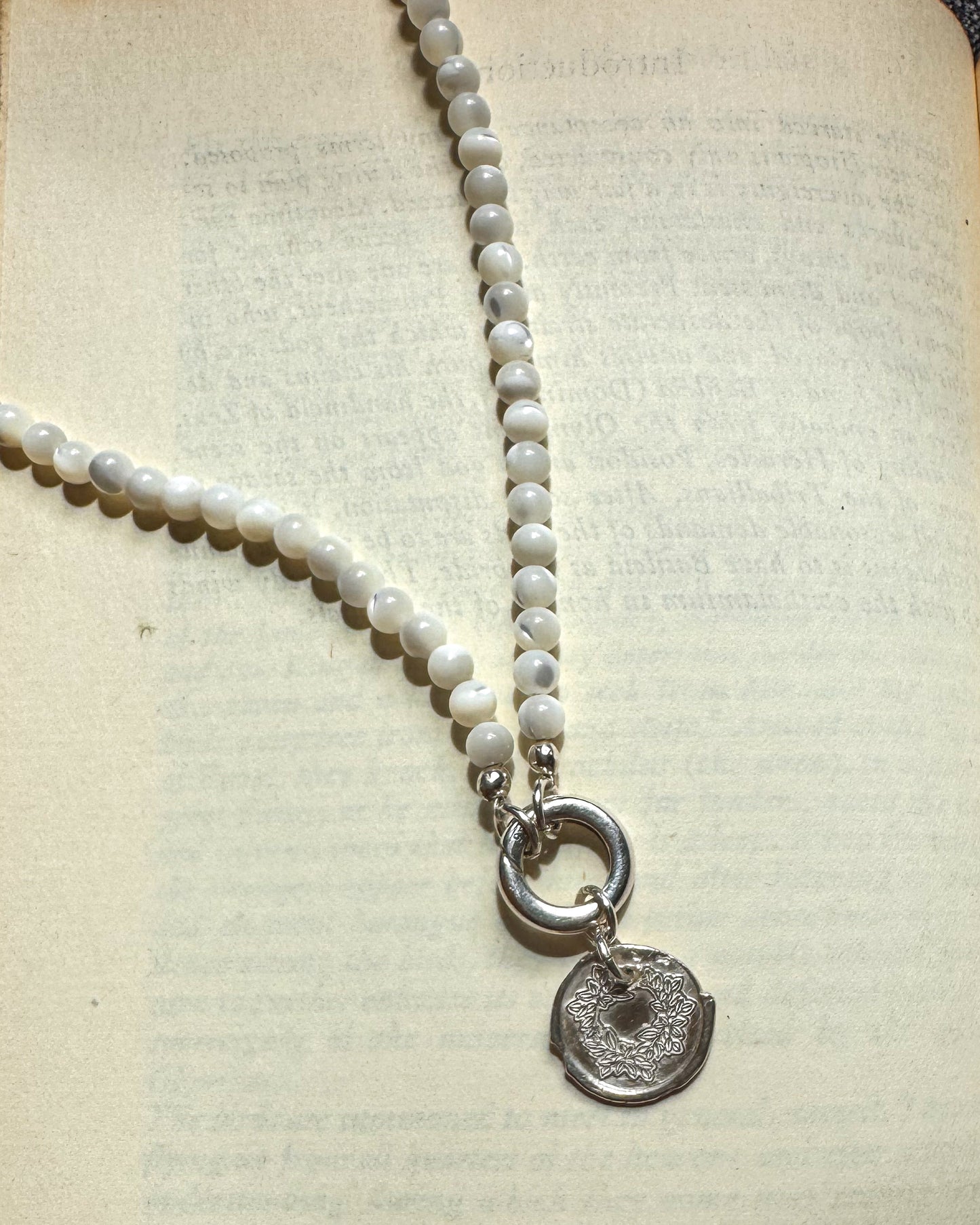 Queen Henrietta Maria Wreath Pendant